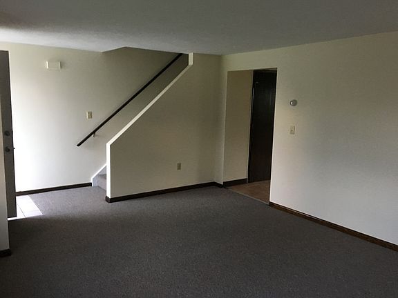 5th image of 811 Oak Hill Ave #B