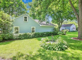 43100 N Lake Ave, Antioch, IL 60002