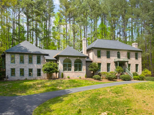 2480 Spring Brook Dr, Charlottesville, VA 22901