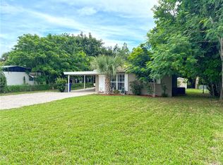 140 6th Ct SW, Vero Beach, FL 32962