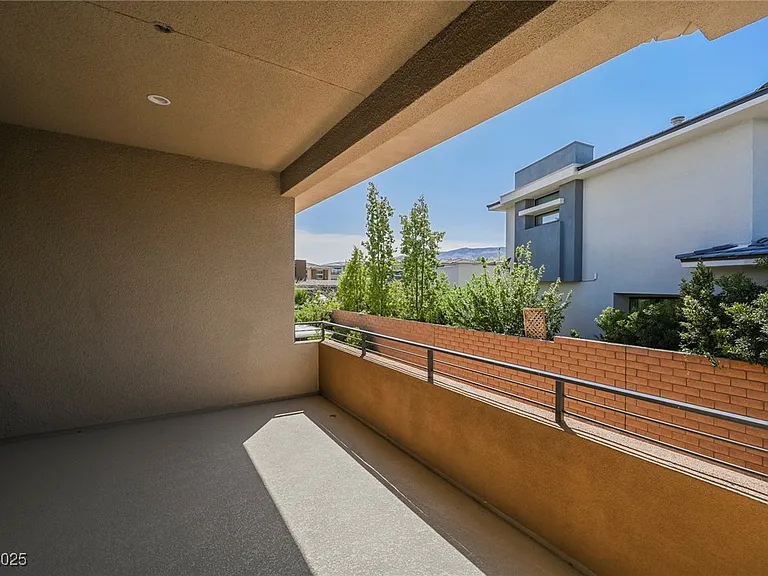 19 Garden Rain Dr — Photo 33