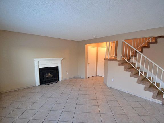 3rd image of 15379 Fugate Ct