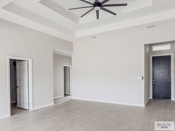 2nd image of 43899 Red Valley Ave