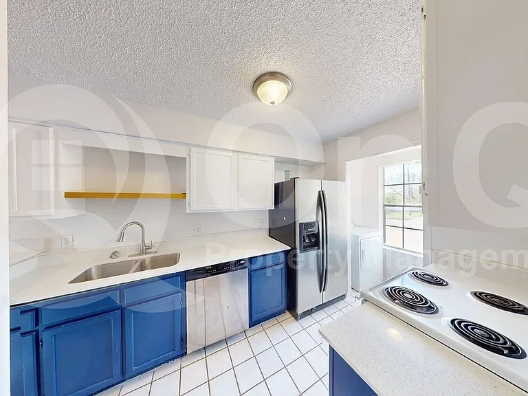 8108 Foxfire Ln #A — Photo 2