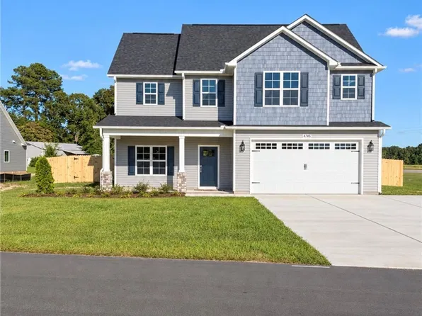 4745 Slew Dr, Hope Mills, NC 28348