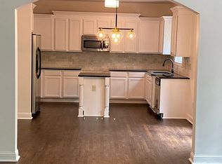 945 Cranberry Trl, Roswell, GA 30076