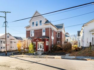 58 Oliver St, Fitchburg, MA 01420