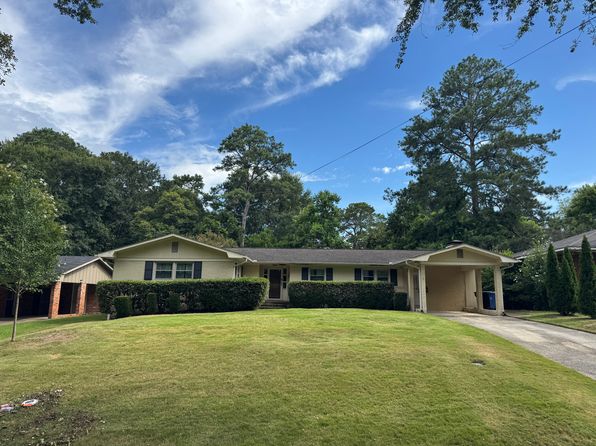2922 Mary Ann Dr