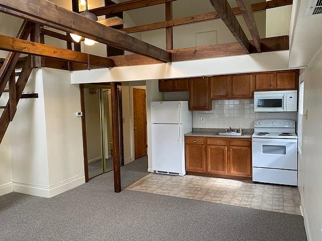 1st image of 229 Pawling Ave