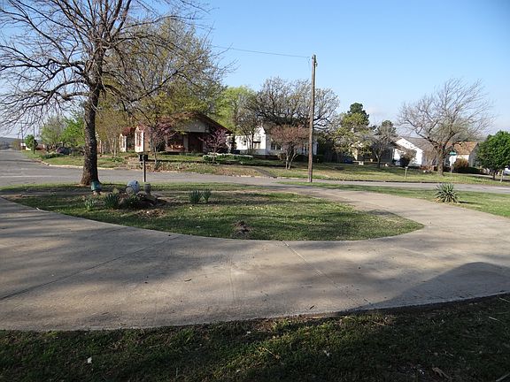 2nd image of 343 W Adams Ave