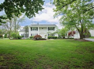 16 Lowell Rd, Manalapan, NJ 07726