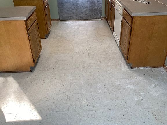 3rd image of 2959 Megan Cir