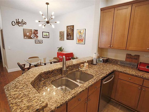 5th image of 13425 Fountainbleau Dr