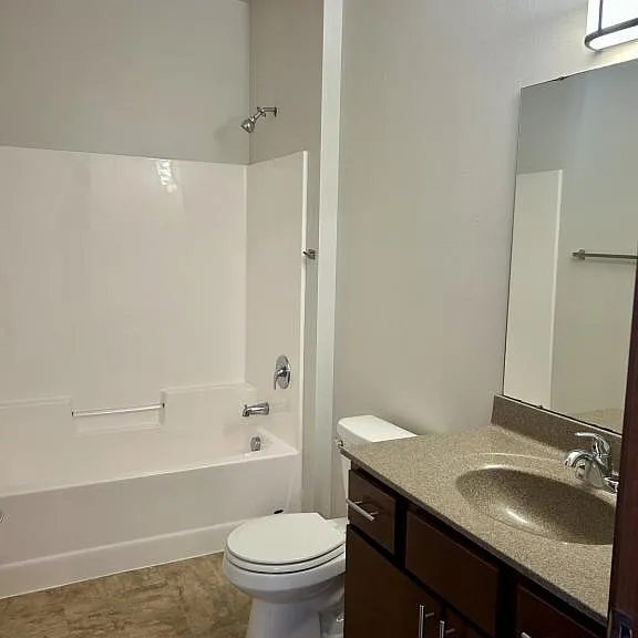 122-128 Wisconsin St #128 WISCONSIN STREET — Photo 4