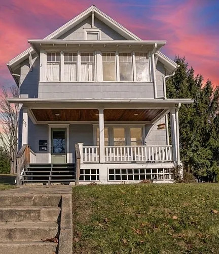 107 W Valley St #2 Photo 1