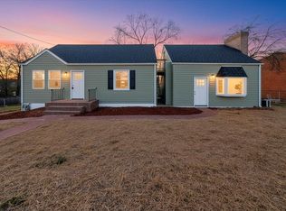 2218 Larchwood Ave NE, Roanoke, VA 24012