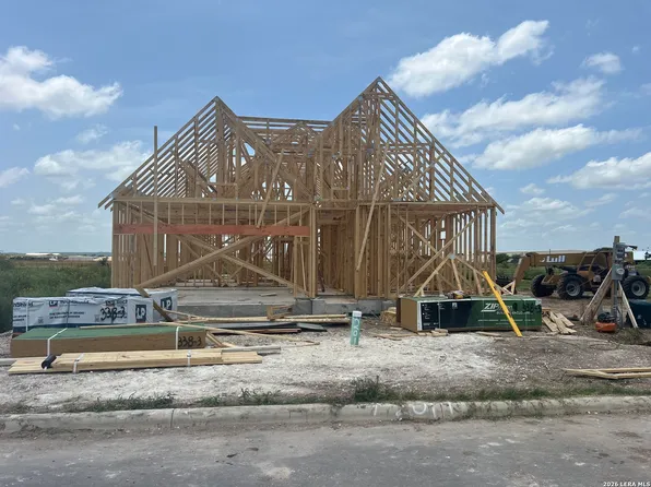 201 Heidi Hill, Castroville, TX 78009