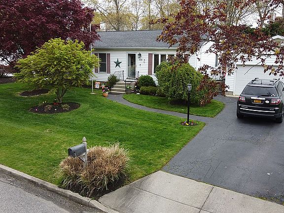 4th image of 115 12th Ave