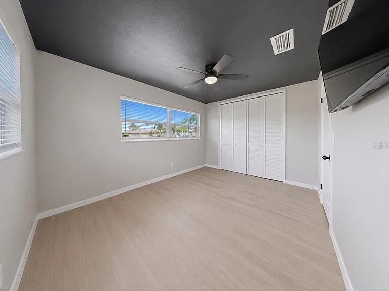 1725 Bikini Ct — Photo 28
