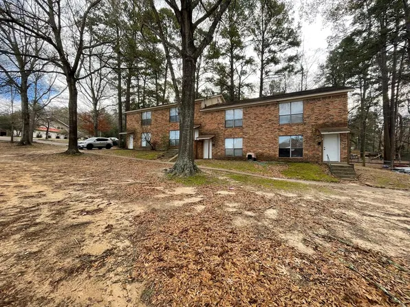 420 Wedgewood St, Nacogdoches, TX 75961