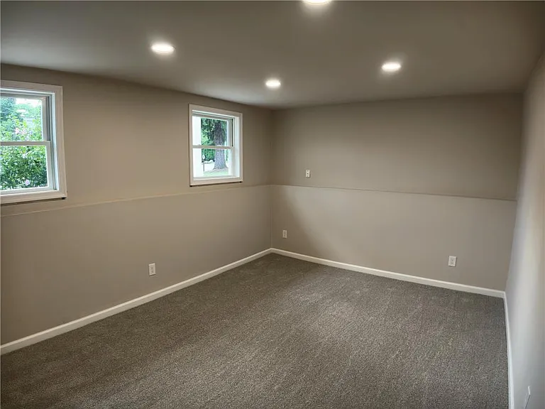 2834 Center St — Photo 8