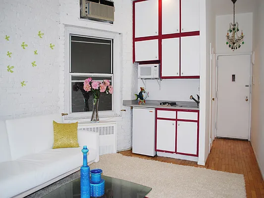 Sold by Sotheby's International Realty | media 22