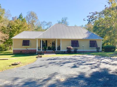 121 Tripp Ln, Carriere, MS, 39426