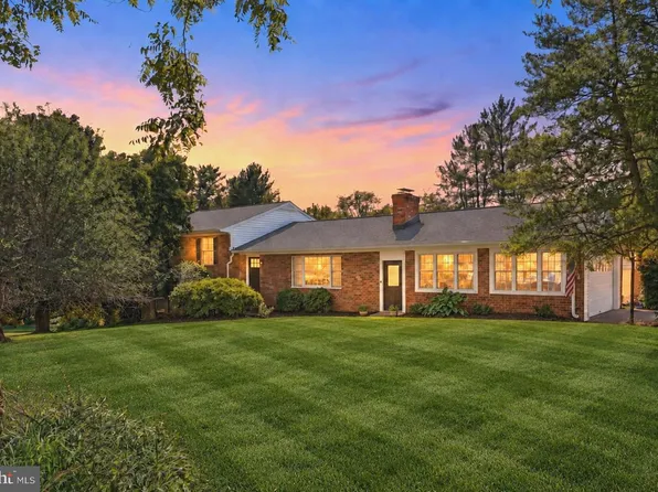 19260 Rolling Hills Dr, Culpeper, VA 22701