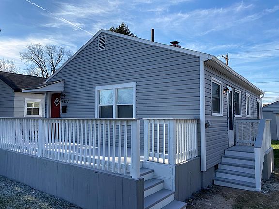 2nd image of 2577 Azelda St