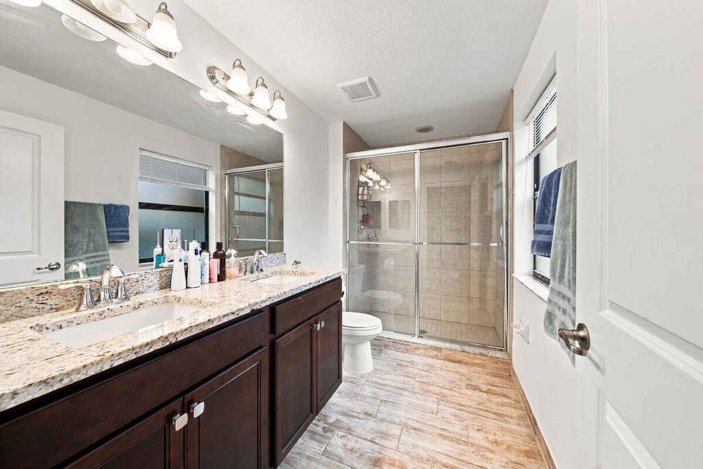 269 NW 36th Avenue, photo 9