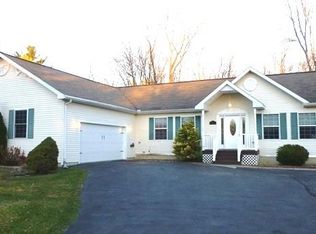 2 Easton Dr #A, Clifton Park, NY 12065