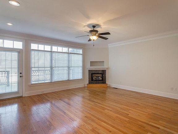 5th image of 1667 Westover Ln #39