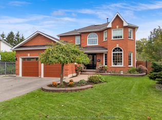 37 Living Ct, Clarington, ON L1E2V6