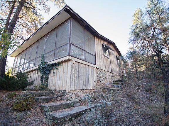 2nd image of 2218 N Madora Lane