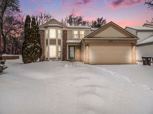 3266 Woe Be Tide Ct, Ann Arbor, MI 48108