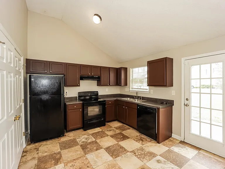 725 Cherry Branch Cir — Photo 12