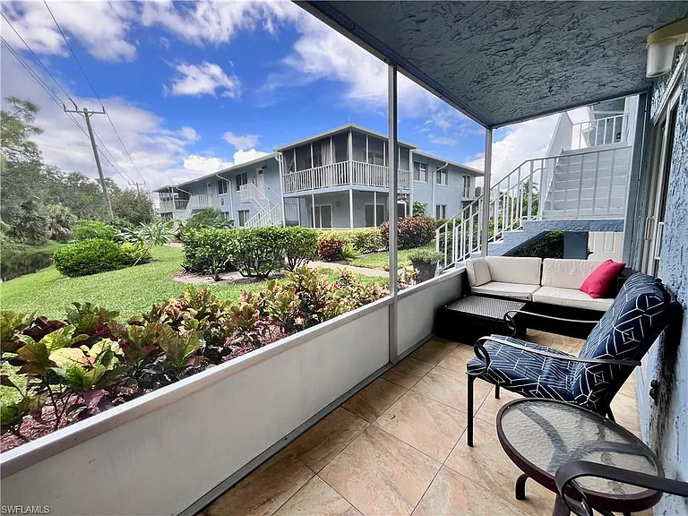 216 Palm Dr #5 — Photo 6