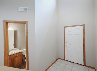 6910 Milan Dr, Lincoln, NE 68526