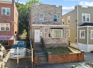 826 E 221st St, Bronx, NY 10467
