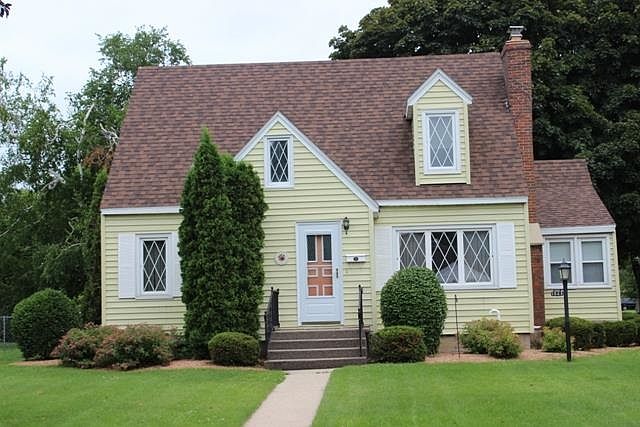 1st image of 1523 Blaine Ave