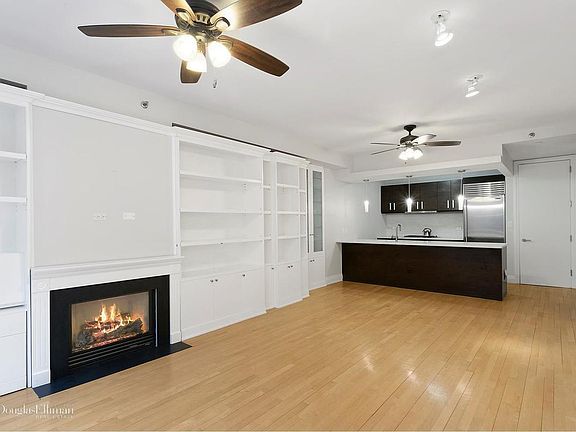 4th image of 212 E 95th St APT 5C