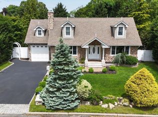 19 Gruber Drive, Glen Cove, NY 11542