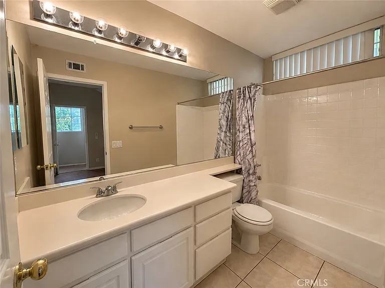 11625 Maynard Ave — Photo 8