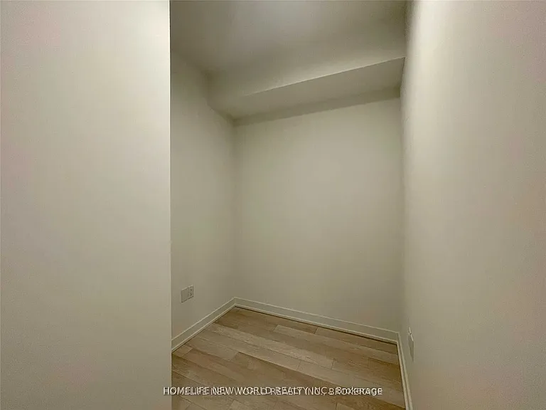 357 King St W #3605 — Photo 5