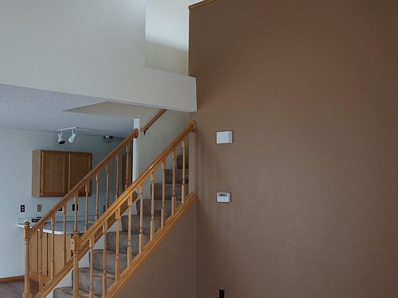 3rd image of 4030 Crystal Cir #121