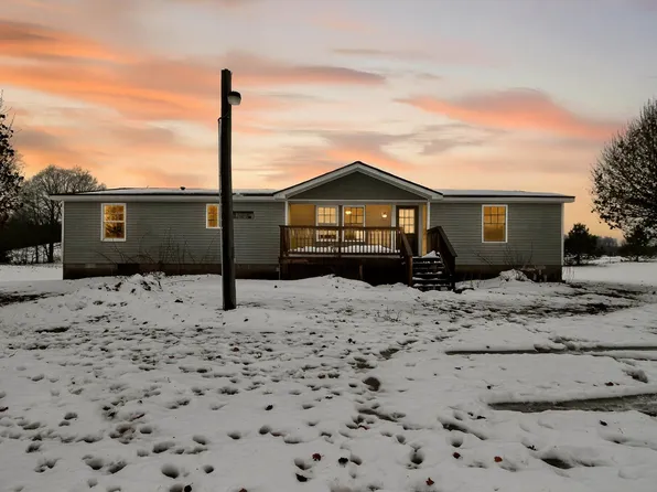 23767 230th Ave, Paris, MI 49338