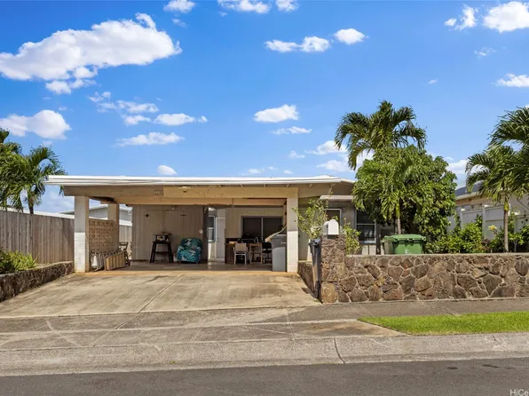 537 Kekupua St, Honolulu, HI 96825