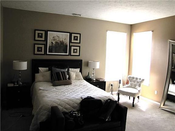 5th image of 1134 Northcliffe Dr