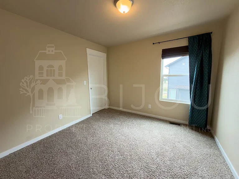 7356 Big Prairie Ct — Photo 14
