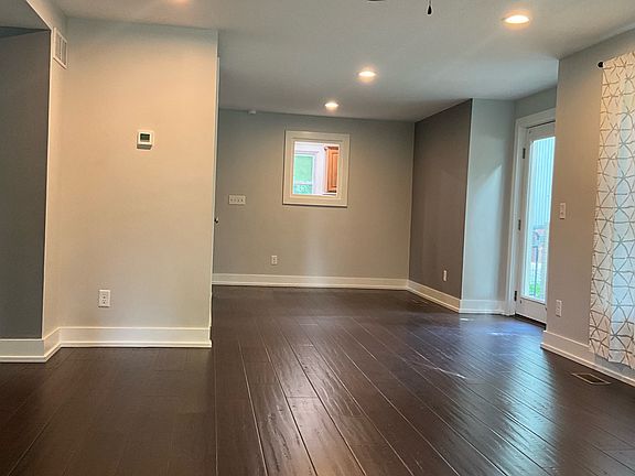 4th image of 1243 Beaver Valley Rd